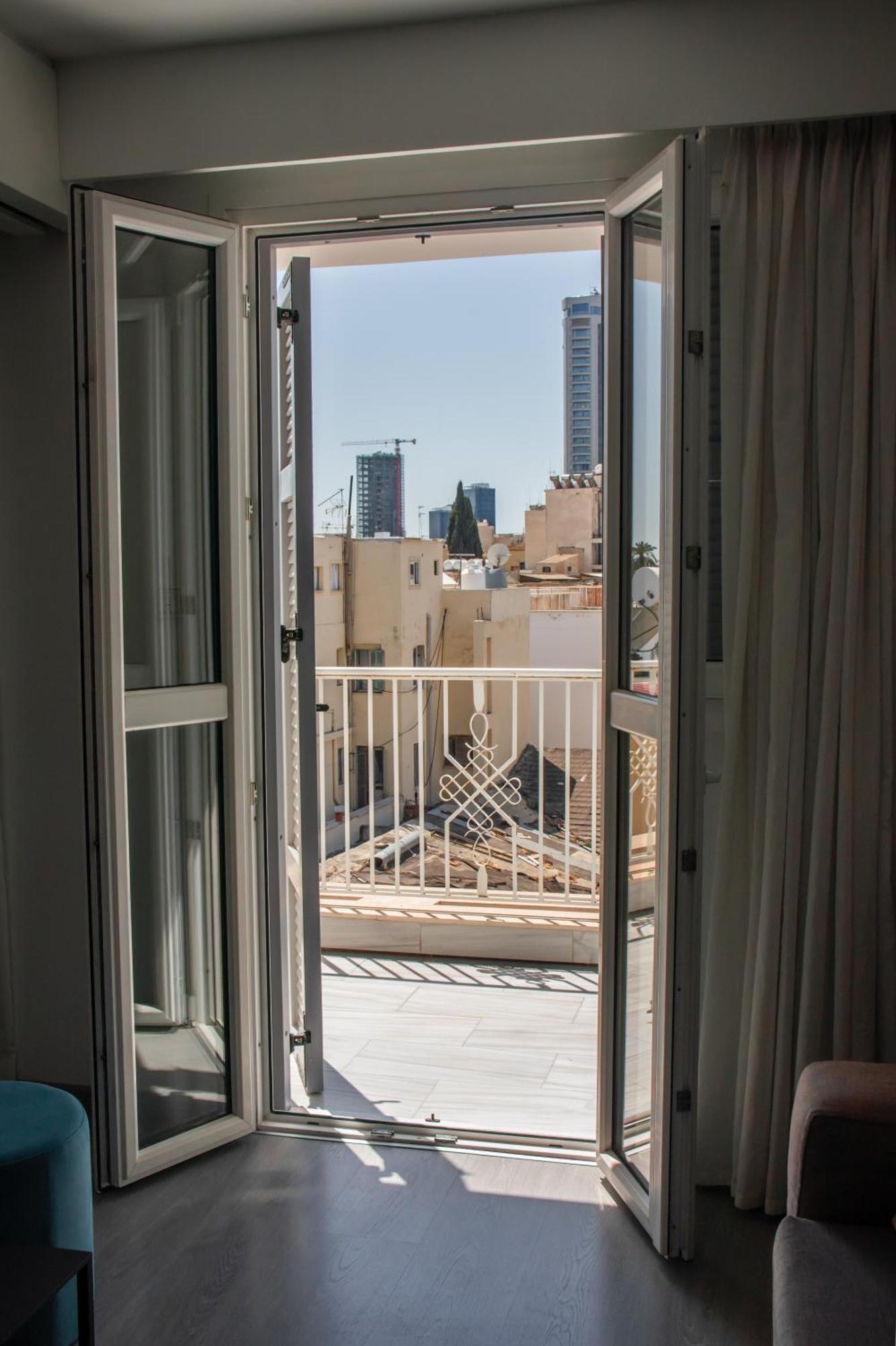 City Centre Studio Apartments Никосия Экстерьер фото