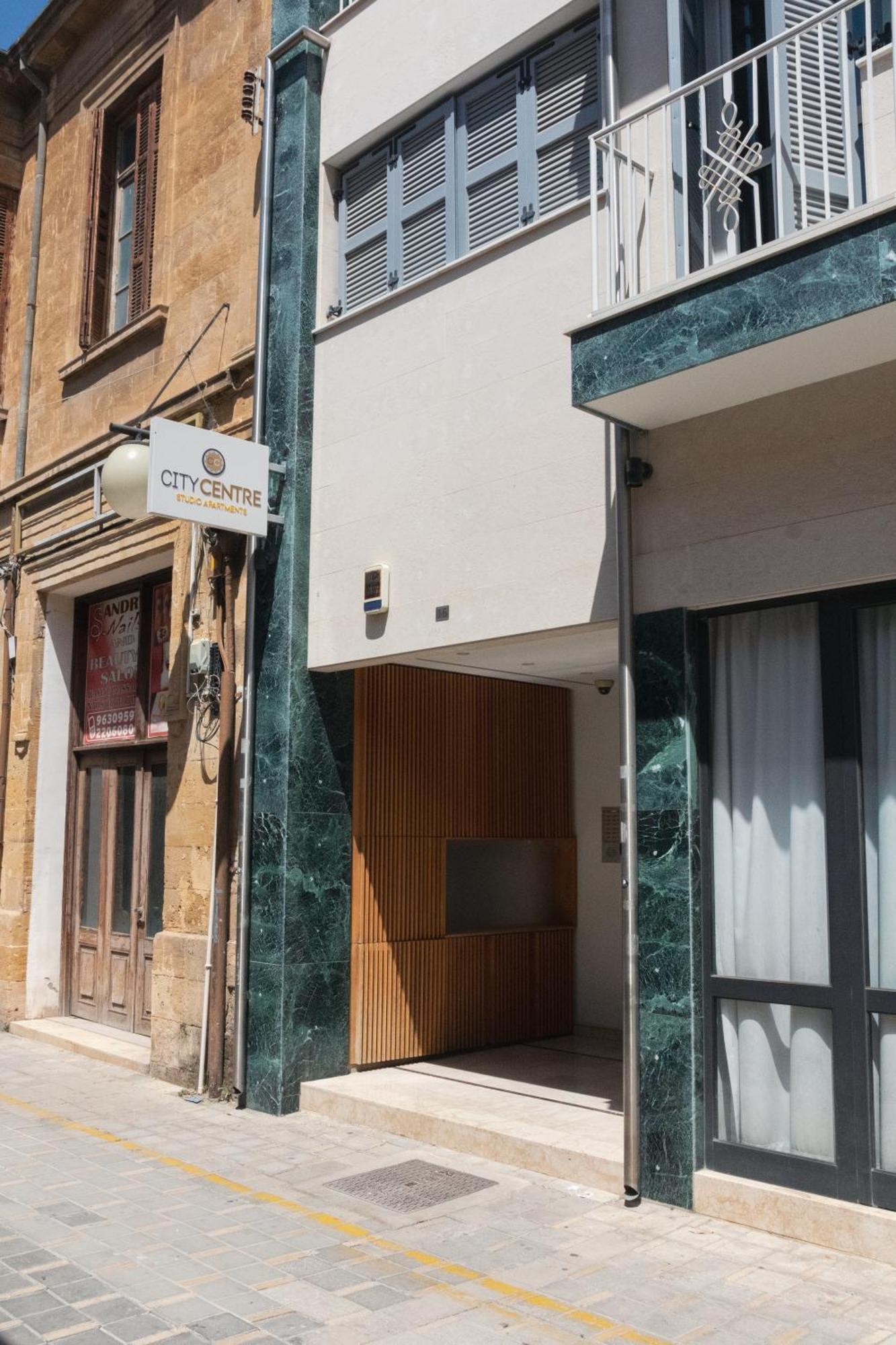 City Centre Studio Apartments Никосия Экстерьер фото