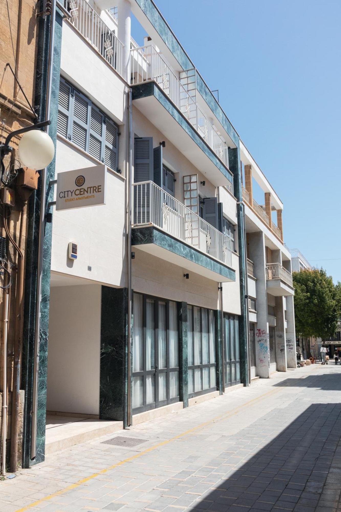 City Centre Studio Apartments Никосия Экстерьер фото